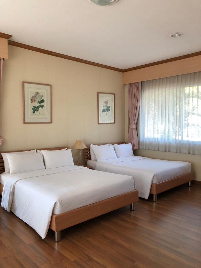 Seapine Beach Golf And Resort Hua Hin Ban Khao Takiap Exterior photo