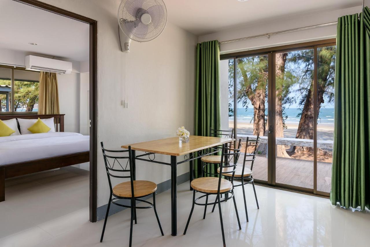 Seapine Beach Golf And Resort Hua Hin Ban Khao Takiap Exterior photo