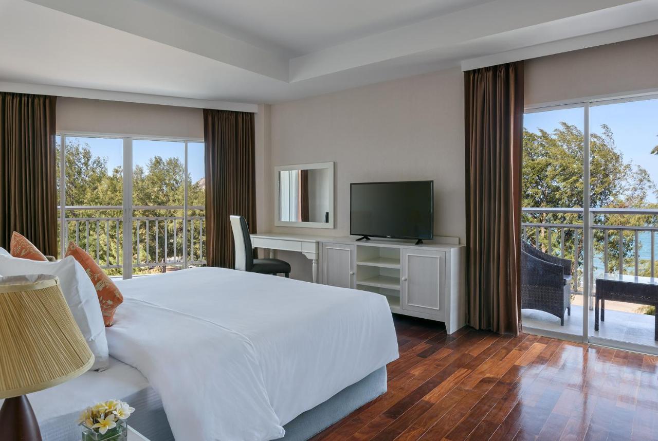 Seapine Beach Golf And Resort Hua Hin Ban Khao Takiap Exterior photo